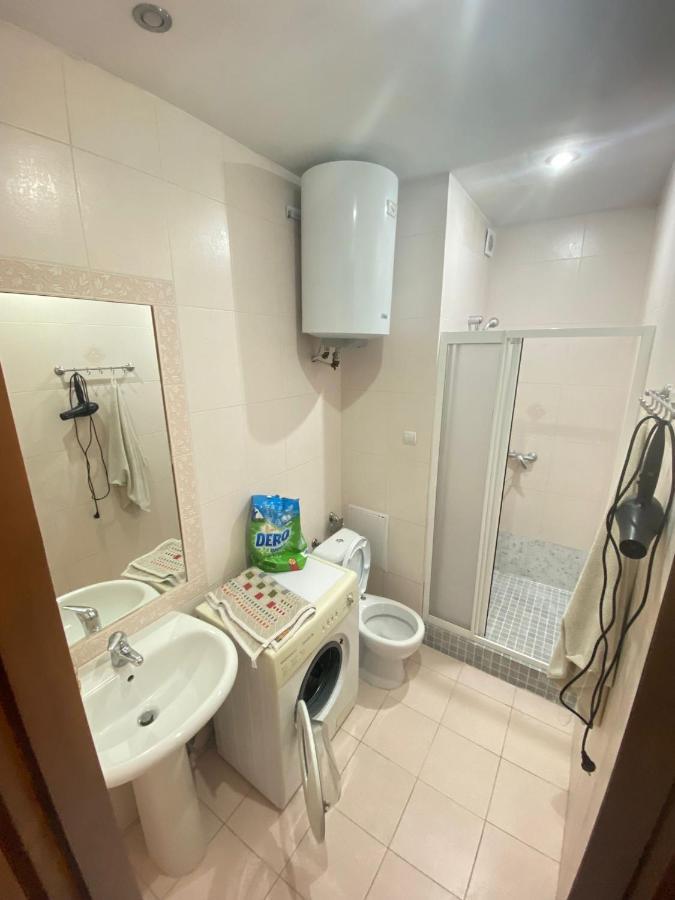 White New Apartments Ultracentral 2-Rooms In The Heart キシナウ エクステリア 写真