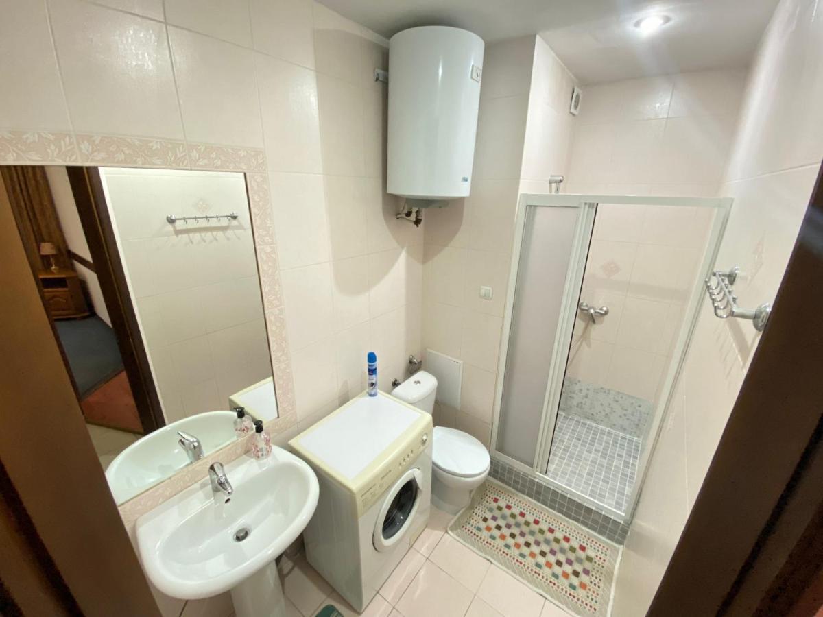 White New Apartments Ultracentral 2-Rooms In The Heart キシナウ エクステリア 写真