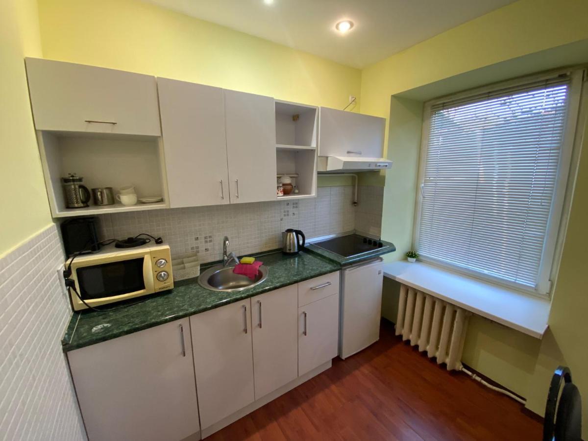 White New Apartments Ultracentral 2-Rooms In The Heart キシナウ エクステリア 写真